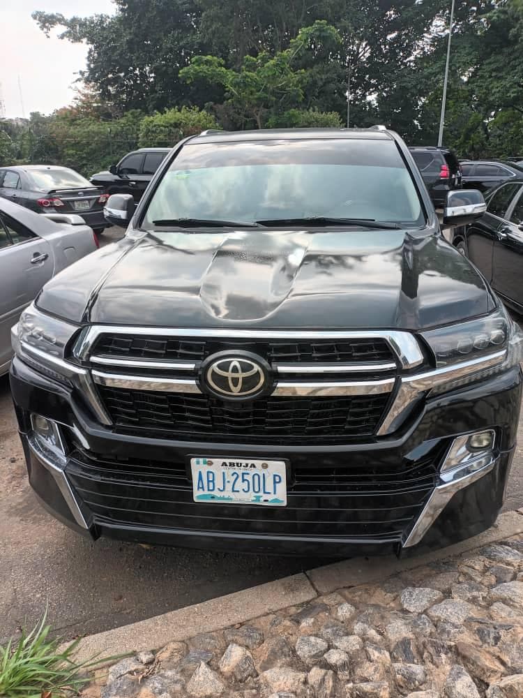 Toyota Land Cruiser For Rent In Abuja 10hrs