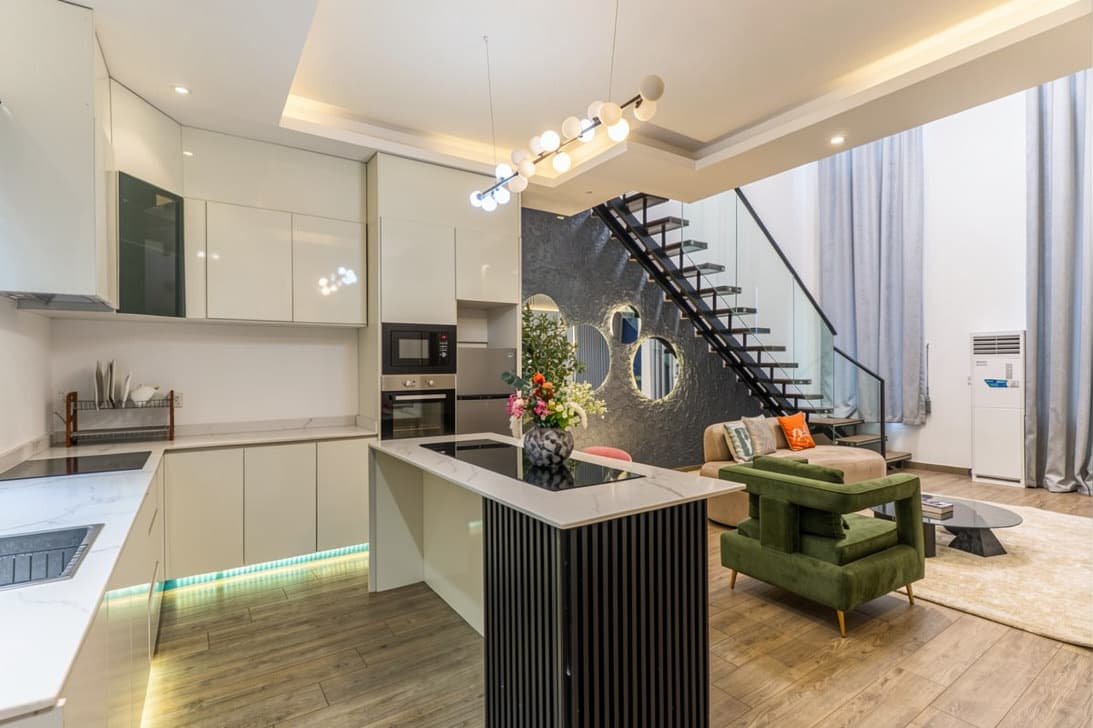 Luxury 1 Bedrom Loft with PS5 & Pool