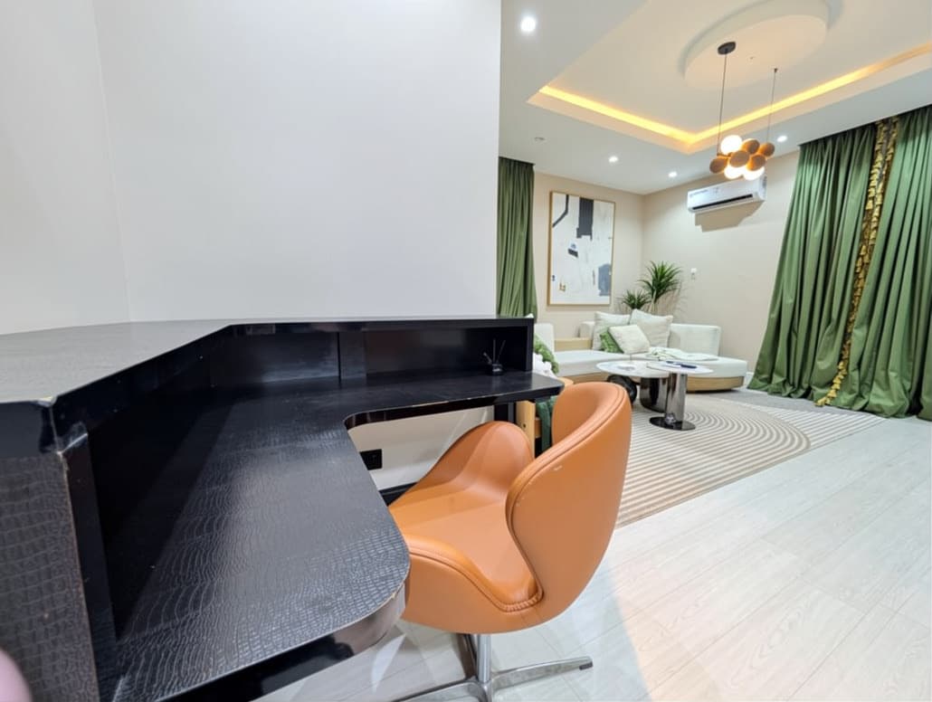 Luxury 2bedroom Apartment With Ps5 In Vi