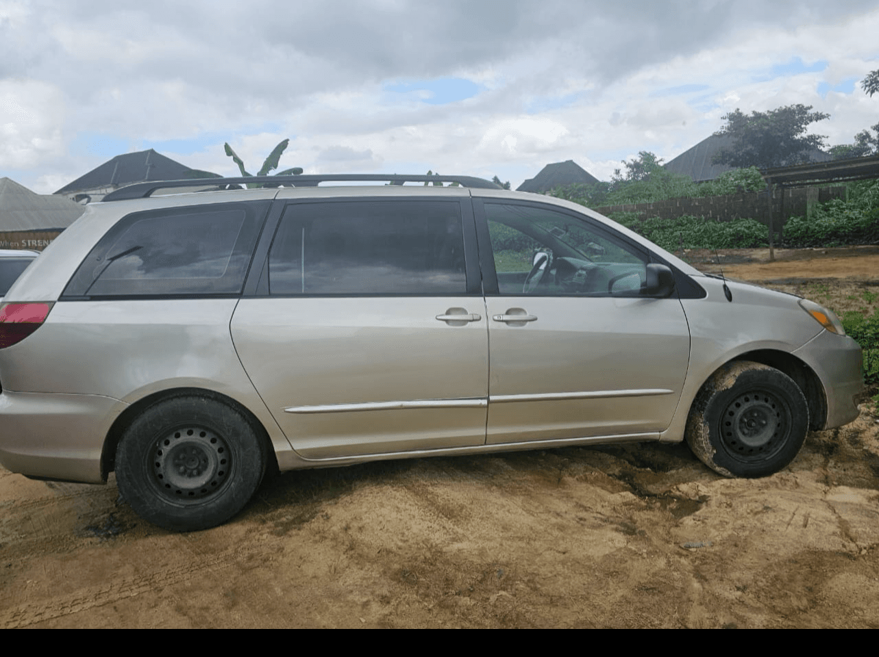Toyota Sienna Car Rental In Rivers State
