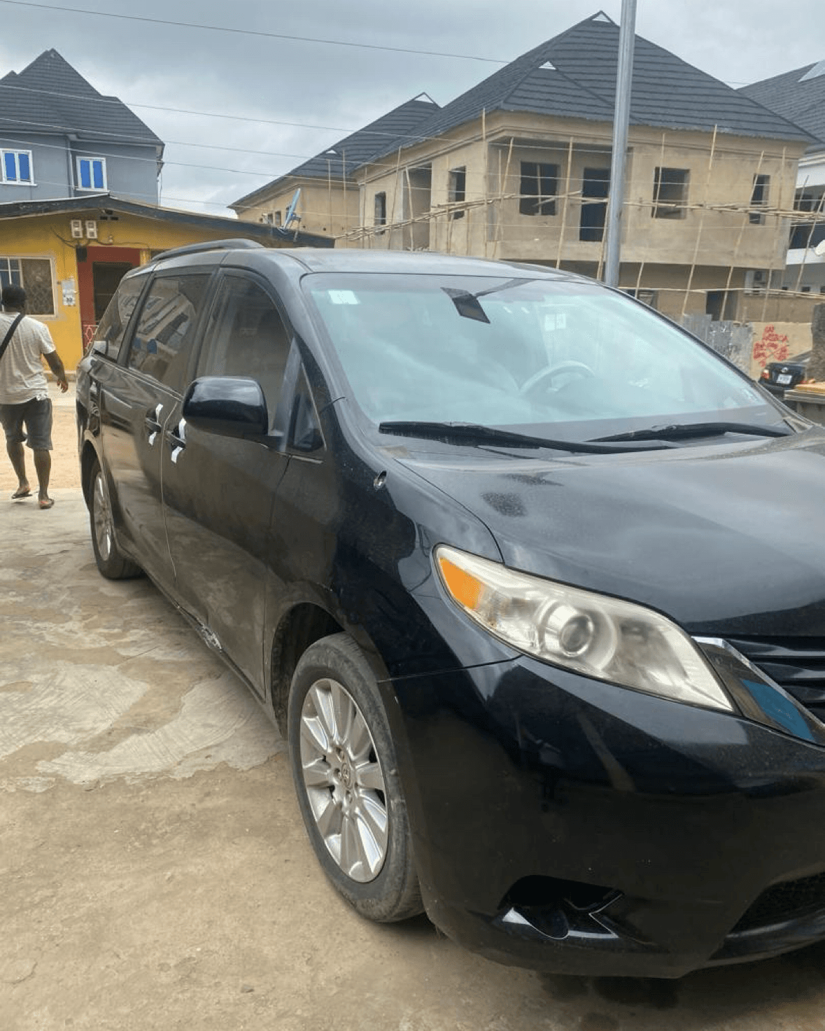 Sienna: Car Rental Service In Lagos (With Driver)