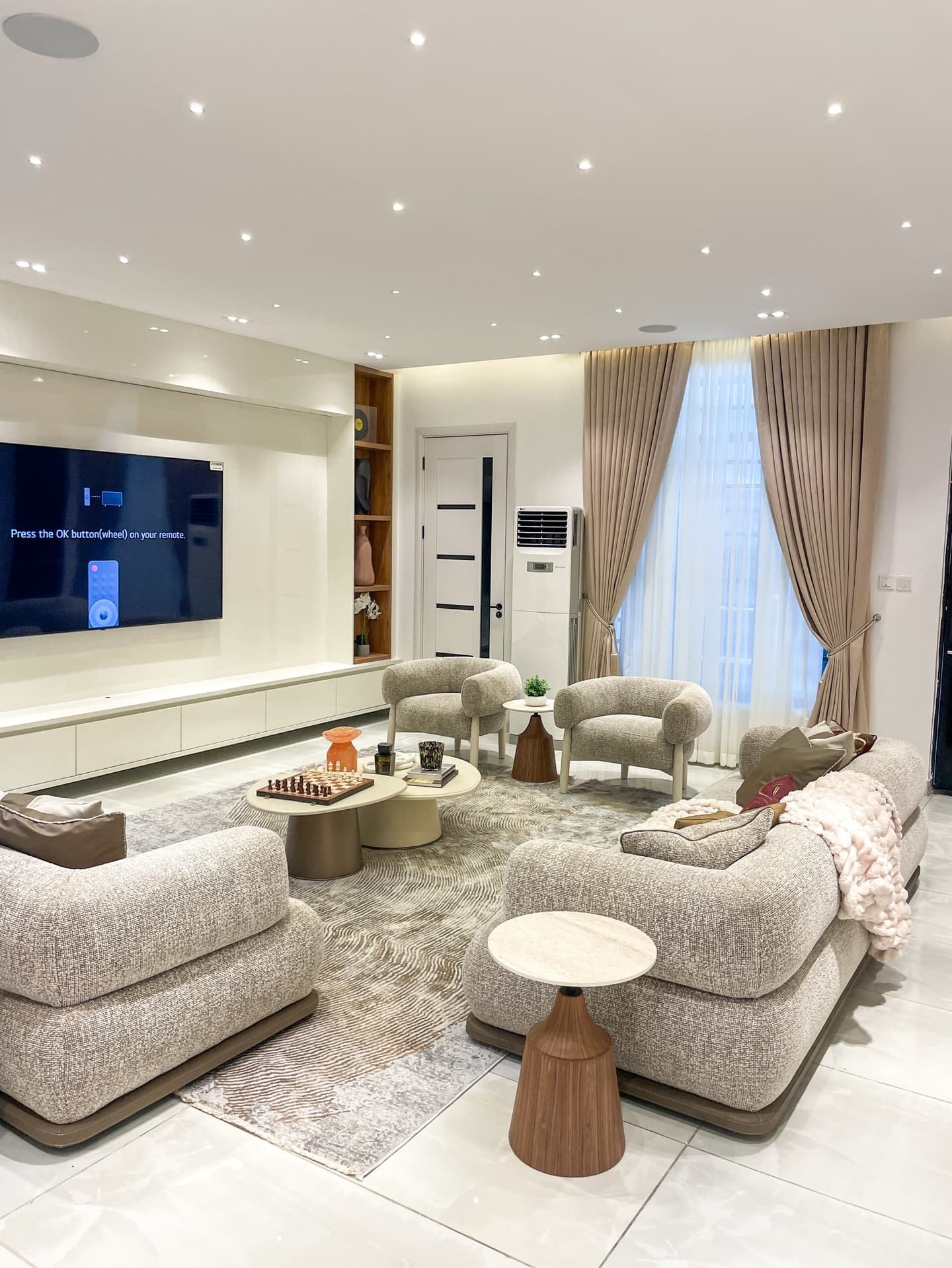 Green Oak - 4bedroom Apartment At VI