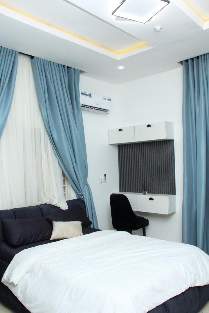 Onyx 2bedroom Apartment At Vi