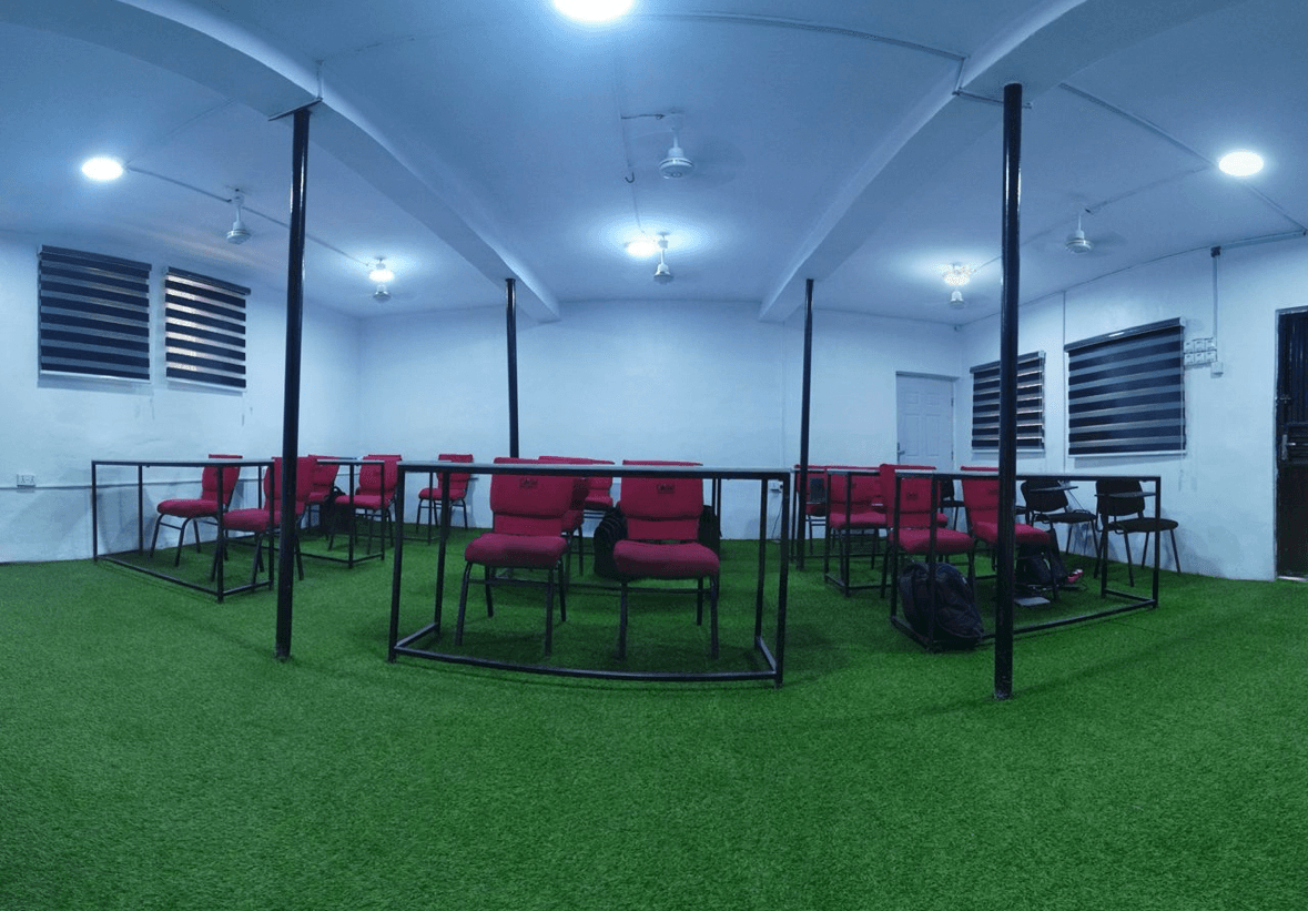 Modern Lecture & Seminar Hall / Classroom for Rent In Ibadan 8hours