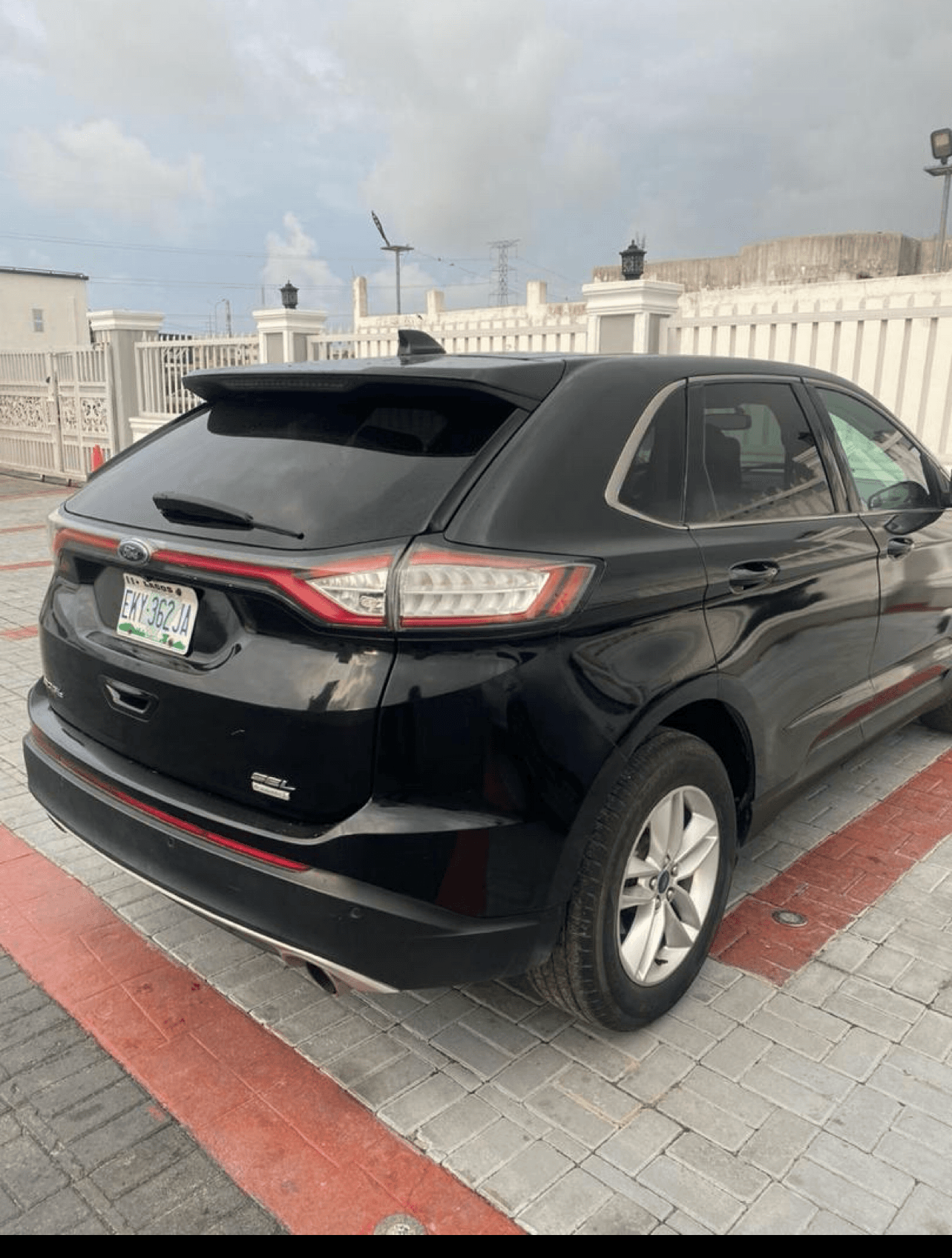 Ford Edge Luxurious Car Rental In Abuja