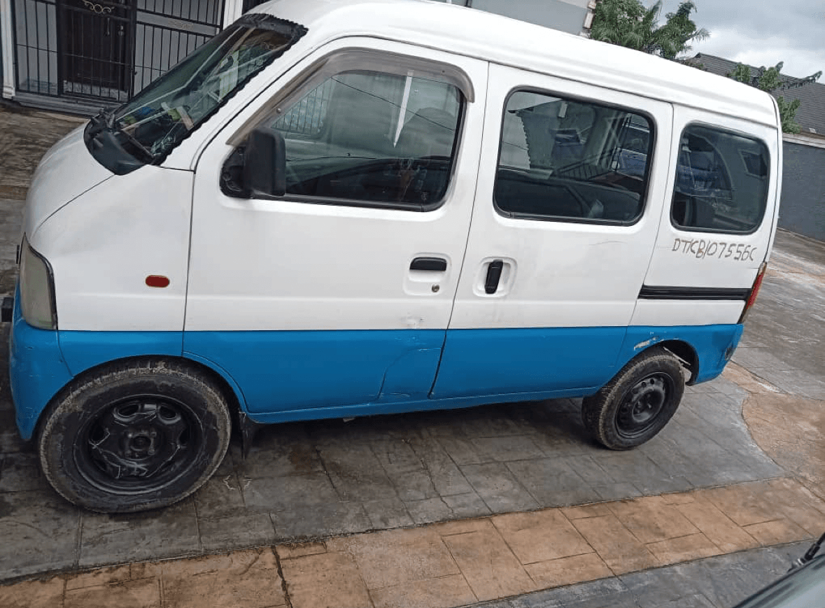 Full Day: 10hrs - Mini Bus Rental In Delta