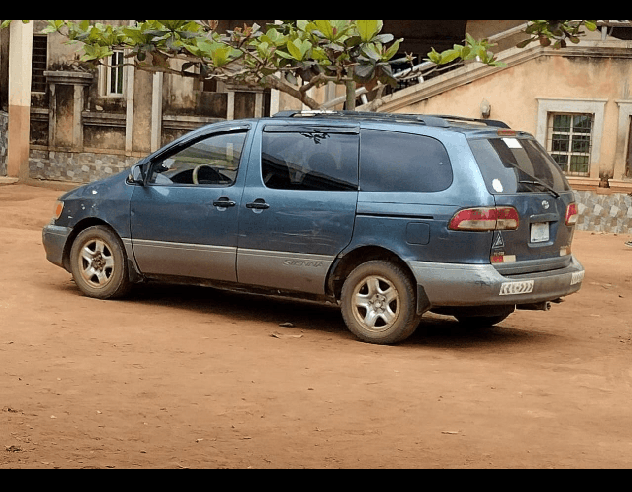 Sienna Car Rental In Anambra State