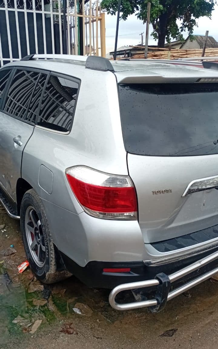 Toyota Highlander - Car Hire - With Driver - Lagos Only