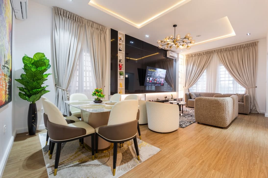 Soluxe Luxury 4 Bedroom Apartment