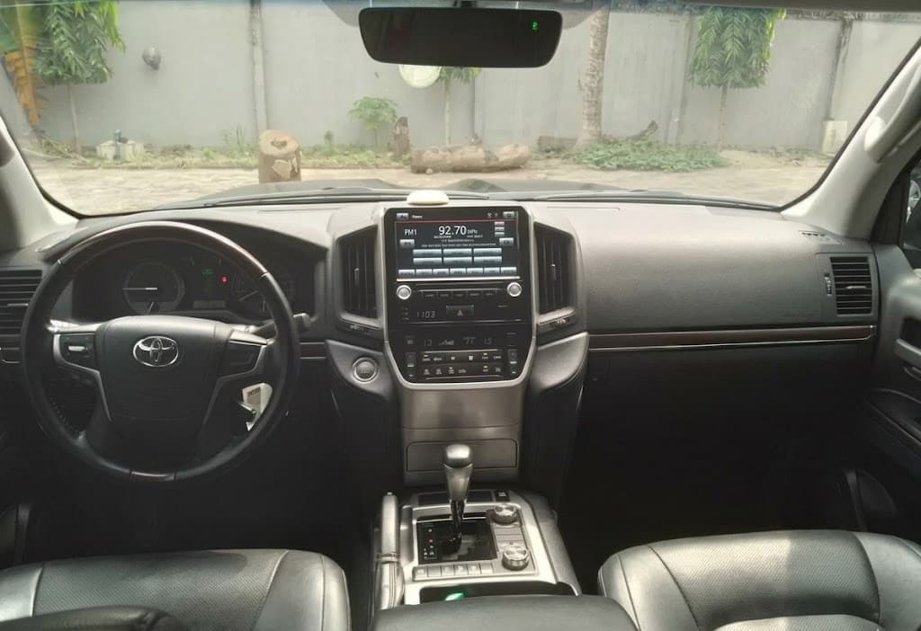 Prado Land Cruiser - Rent