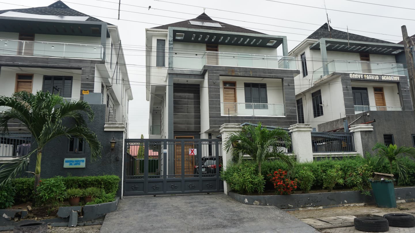 Paris Villa - 6bedroom Duplex Apartment In Lekki