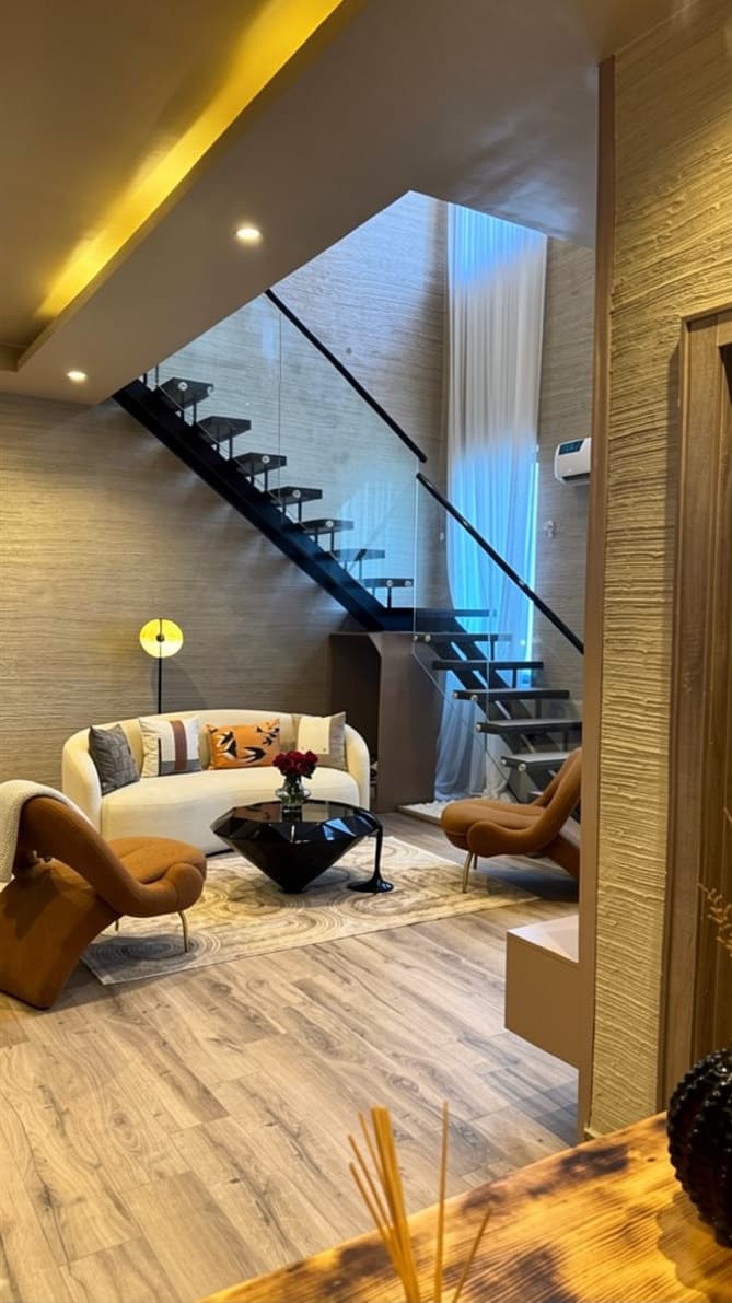 Luxury 1 Bedroom Loft/Duplex with Pool