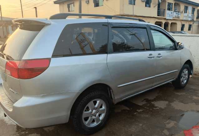 Car Rental Service In Delta