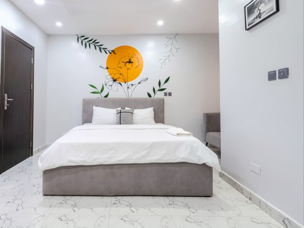 Luxury 2 Bedroom Apartment (Ikate)