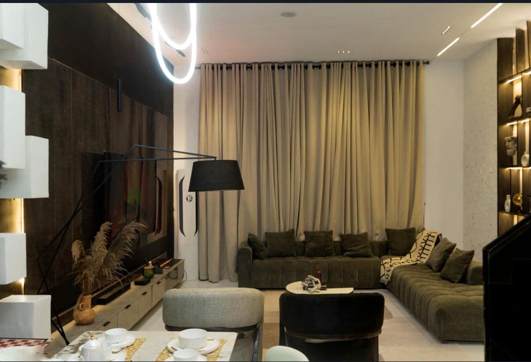 Tastefully Designed 4 bedroom Semi Detached Duplex For Shortlet ( Private Compound)