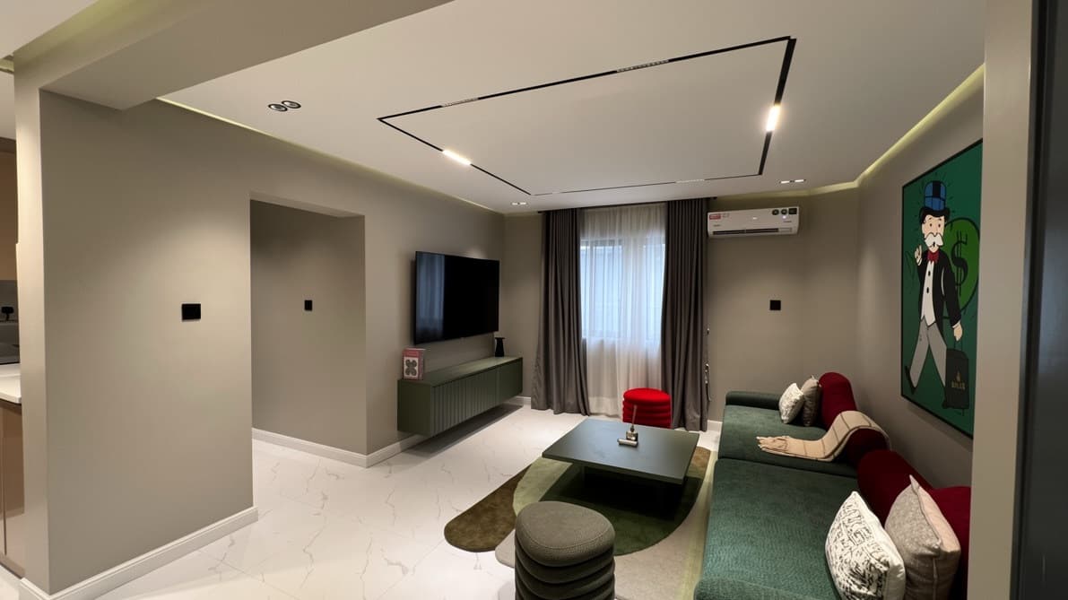 Luxury 2 Bedrooms Apartment with Pool