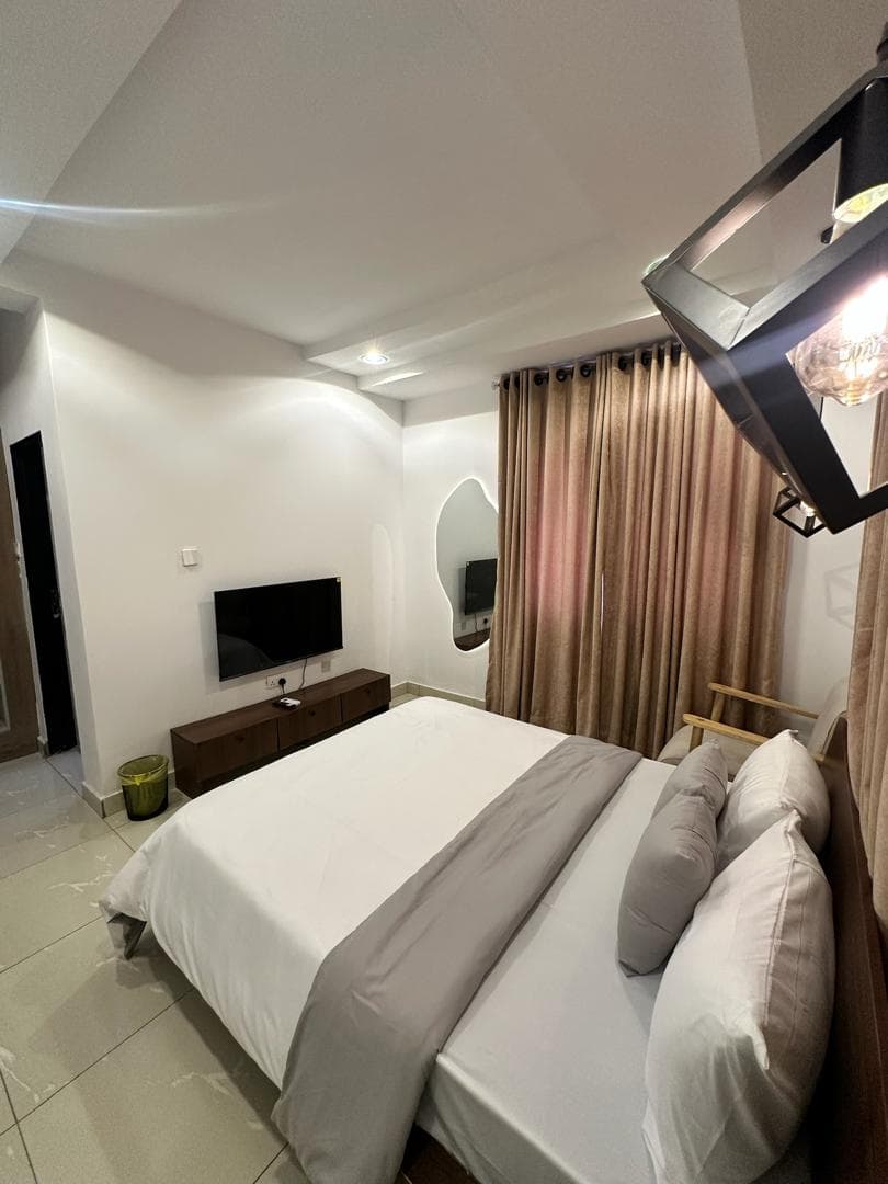 Sophisticated Yemi Studio Apartment (Jahi)