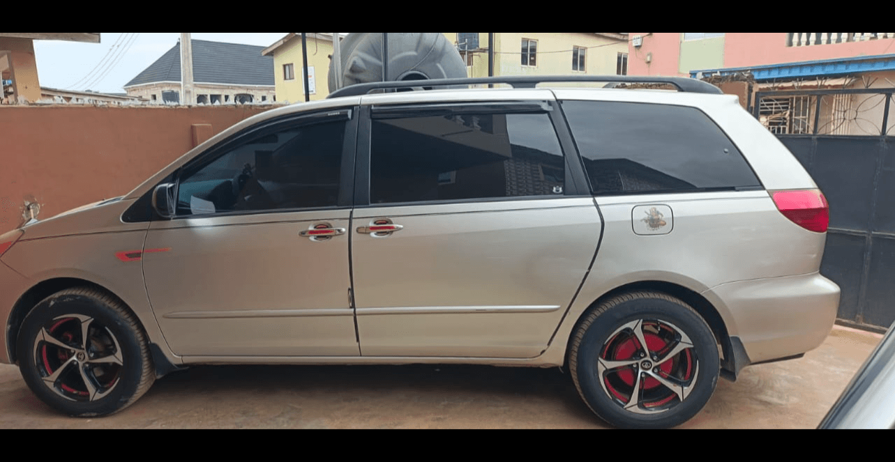 Toyota Sienna Car Rental In Lagos