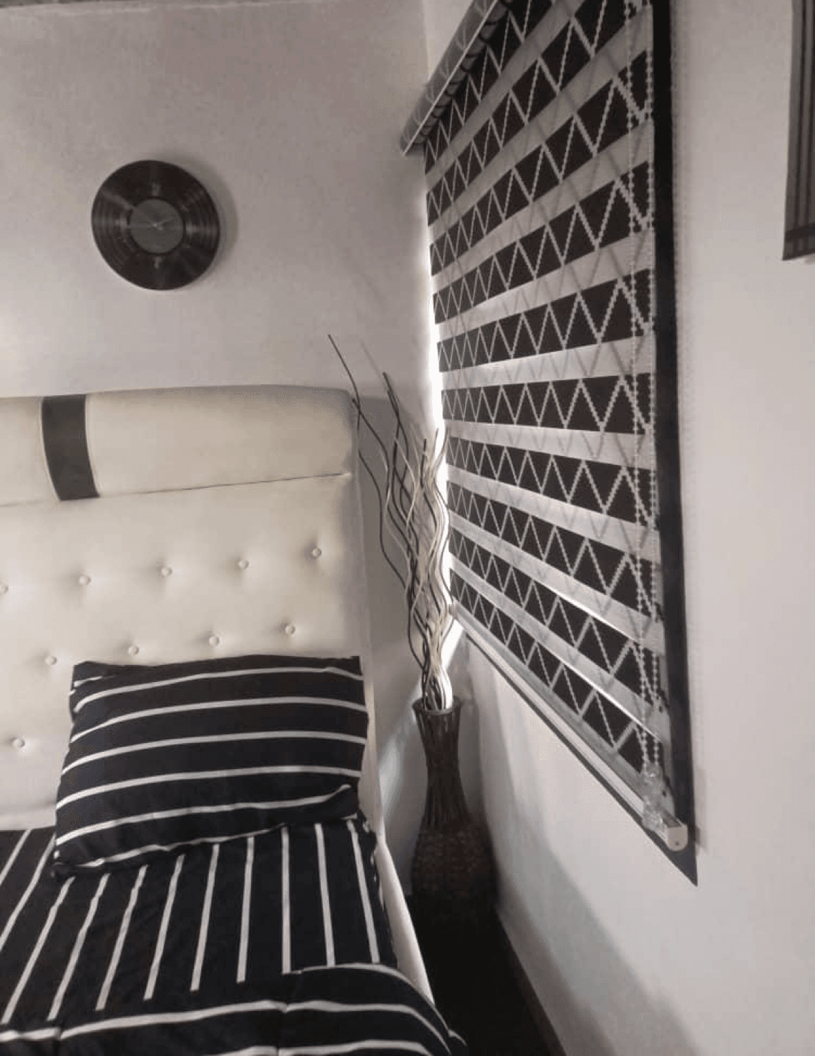 Single Room Apartment In Yaba
