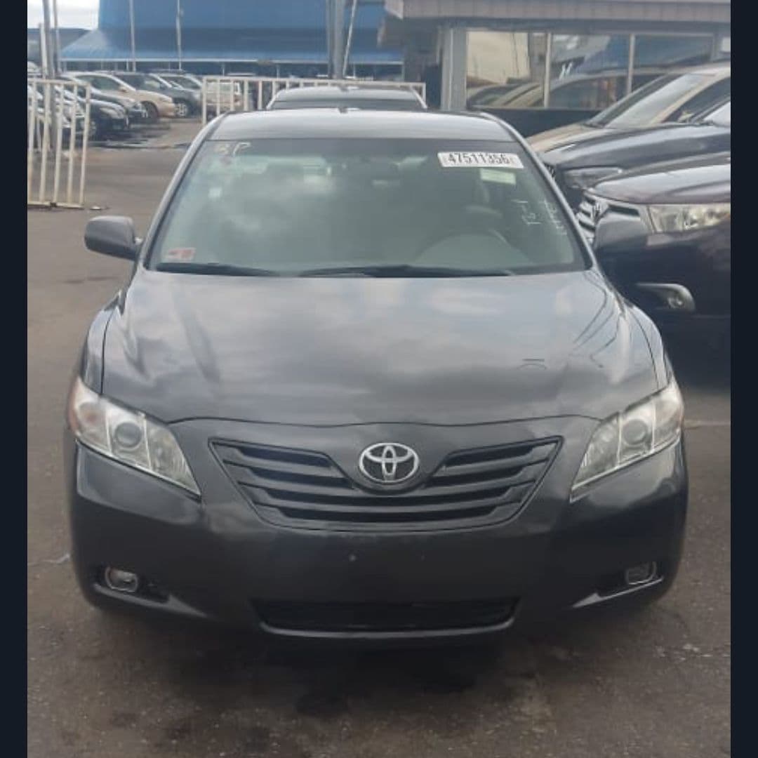 Toyota Camry (Fully Fueled And Comes With A Driver)