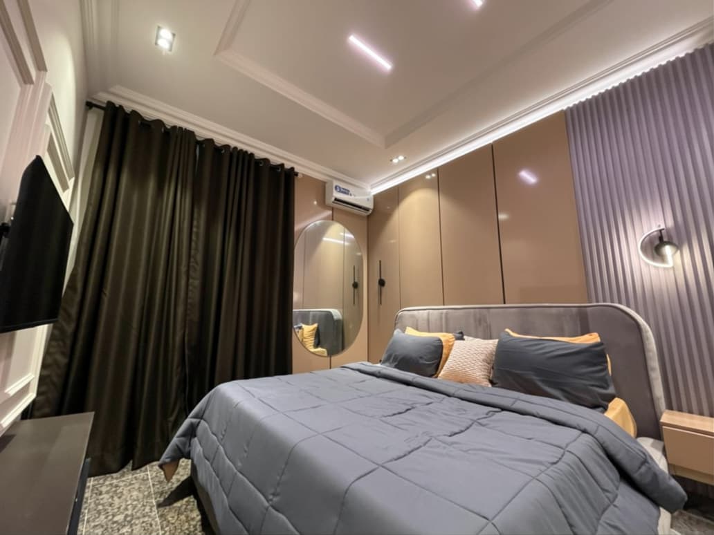 Spacious 1-Bedroom in Lekki Phase 1