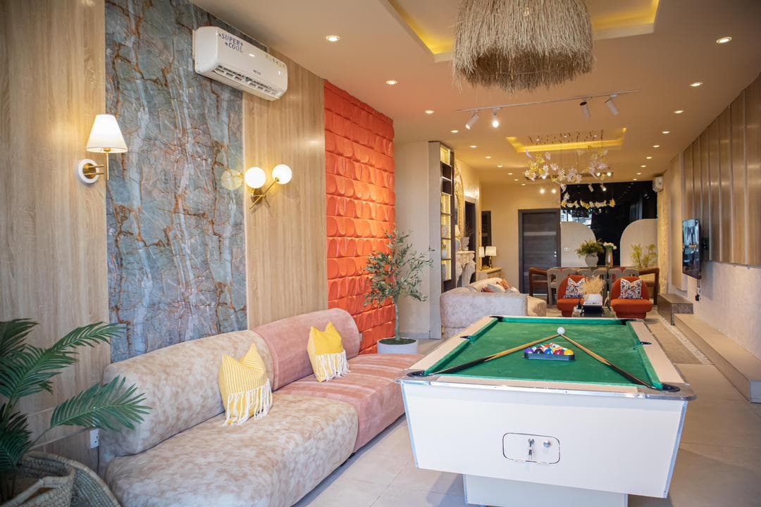 Luxury 3bedroom Apartment With Snooker Table