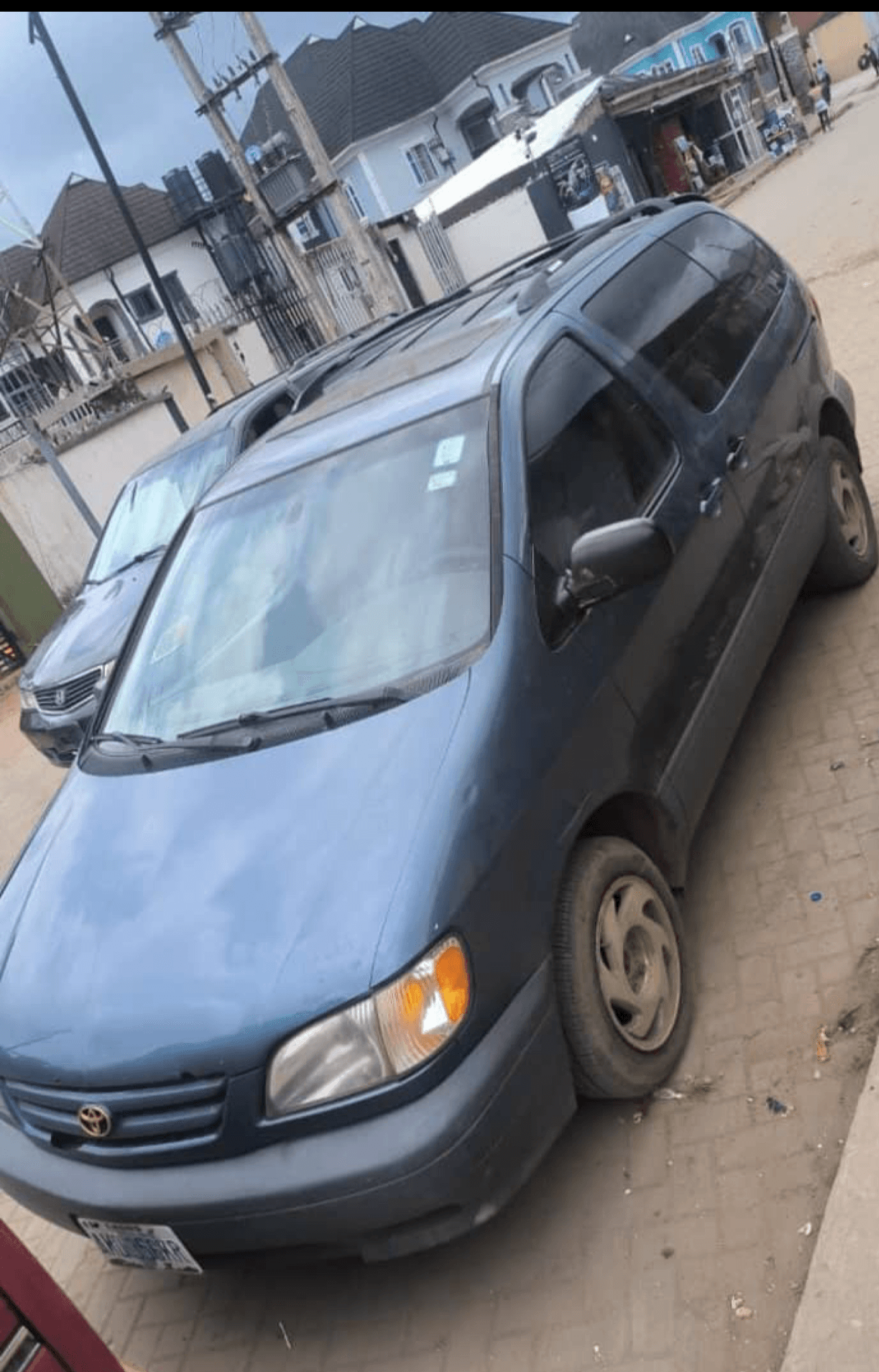 Sienna Car rental In Lagos